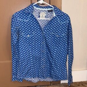 Women’s Panhandle Blue Patterned Button-Down Shirt size small